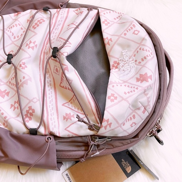 The North Face Women’s Borealis 27 Liter Backpack - Picture 5 of 12